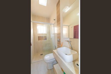 Casa à venda com 465m², 3 quartos e 3 vagasBanheiro social