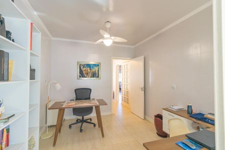 Casa à venda com 465m², 3 quartos e 3 vagasEscritório