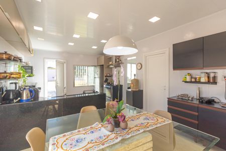 Casa à venda com 465m², 3 quartos e 3 vagasCozinha