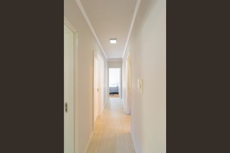Casa à venda com 465m², 3 quartos e 3 vagasCorredor