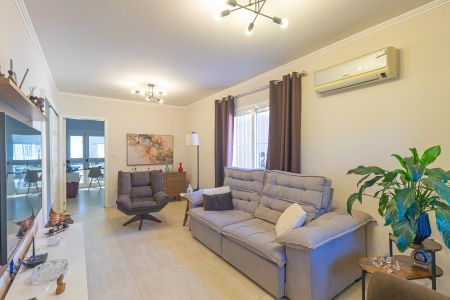 Sala de casa à venda com 3 quartos, 465m² em Harmonia, Canoas