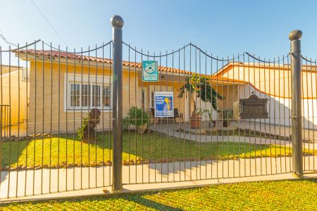 Casa à venda com 465m², 3 quartos e 3 vagasFachada/Placa