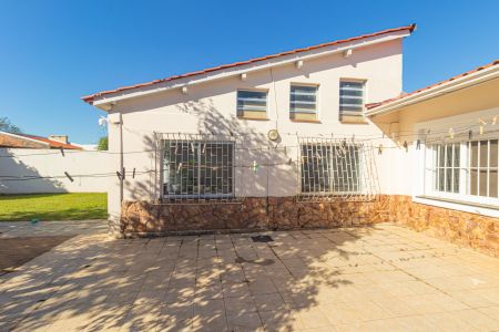 Casa à venda com 465m², 3 quartos e 3 vagasÁrea externa/Lateral