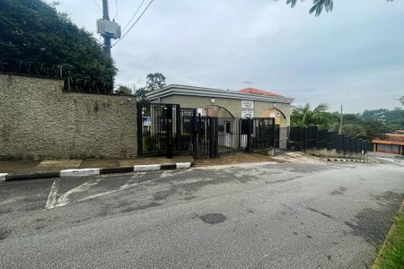 Casa de condomínio para alugar com 300m², 5 quartos e 4 vagas Casa de condomínio para alugar com 300m², 5 quartos e 4 vagasFachada Condomínio