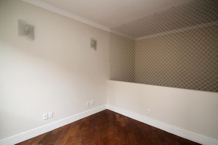 Casa de condomínio para alugar com 300m², 5 quartos e 4 vagas Casa de condomínio para alugar com 300m², 5 quartos e 4 vagasSala TV Quartos