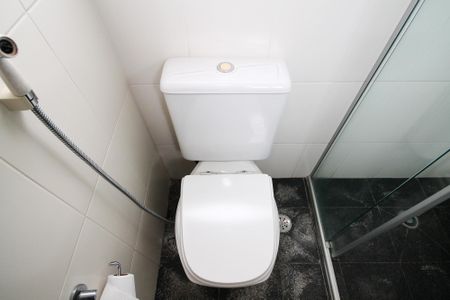 Casa de condomínio para alugar com 300m², 5 quartos e 4 vagas Casa de condomínio para alugar com 300m², 5 quartos e 4 vagasBanheiro Suíte 3