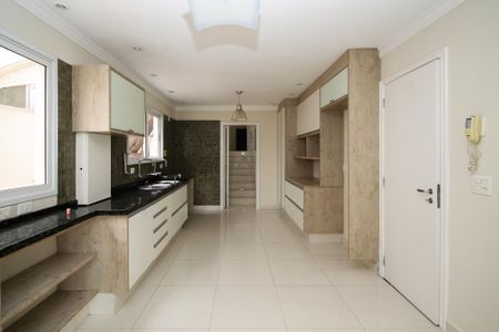 Casa de condomínio para alugar com 300m², 5 quartos e 4 vagas Casa de condomínio para alugar com 300m², 5 quartos e 4 vagasCozinha