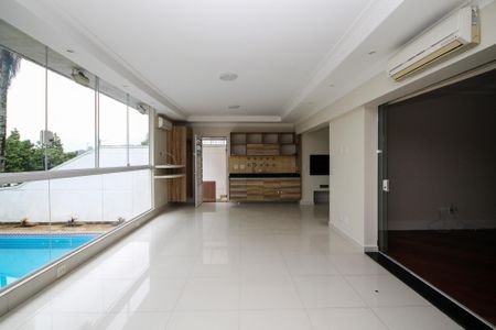 Casa de condomínio para alugar com 300m², 5 quartos e 4 vagas Casa de condomínio para alugar com 300m², 5 quartos e 4 vagasÁrea Gourmet