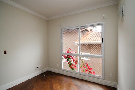 Casa de condomínio para alugar com 300m², 5 quartos e 4 vagas Casa de condomínio para alugar com 300m², 5 quartos e 4 vagasSala TV Quartos