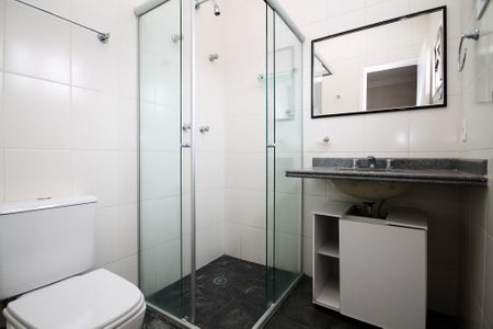 Casa de condomínio para alugar com 300m², 5 quartos e 4 vagas Casa de condomínio para alugar com 300m², 5 quartos e 4 vagasBanheiro Suíte 3