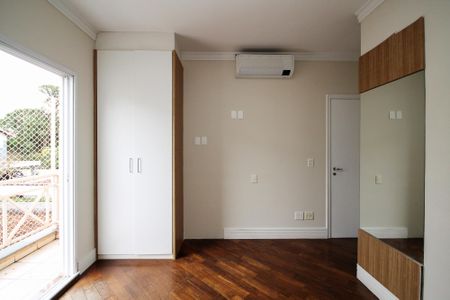 Casa de condomínio para alugar com 300m², 5 quartos e 4 vagas Casa de condomínio para alugar com 300m², 5 quartos e 4 vagasSuíte 4