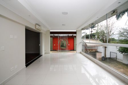 Casa de condomínio para alugar com 300m², 5 quartos e 4 vagas Casa de condomínio para alugar com 300m², 5 quartos e 4 vagasÁrea Gourmet
