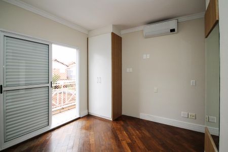 Casa de condomínio para alugar com 300m², 5 quartos e 4 vagas Casa de condomínio para alugar com 300m², 5 quartos e 4 vagasSuíte 4