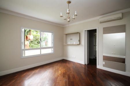 Casa de condomínio para alugar com 300m², 5 quartos e 4 vagas Casa de condomínio para alugar com 300m², 5 quartos e 4 vagasSuíte 2