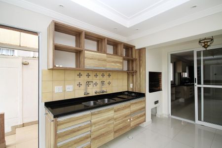 Casa de condomínio para alugar com 300m², 5 quartos e 4 vagas Casa de condomínio para alugar com 300m², 5 quartos e 4 vagasÁrea Gourmet