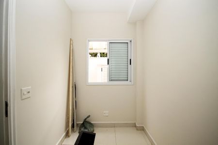 Casa de condomínio para alugar com 300m², 5 quartos e 4 vagas Casa de condomínio para alugar com 300m², 5 quartos e 4 vagasQuarto de Serviço