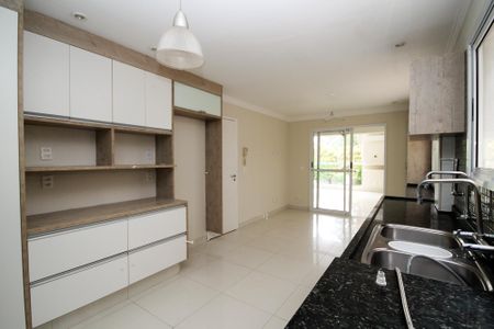 Casa de condomínio para alugar com 300m², 5 quartos e 4 vagas Casa de condomínio para alugar com 300m², 5 quartos e 4 vagasCozinha