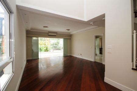 Casa de condomínio para alugar com 300m², 5 quartos e 4 vagas Casa de condomínio para alugar com 300m², 5 quartos e 4 vagasSala Principal