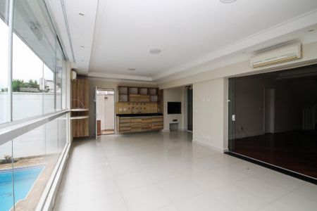 Casa de condomínio para alugar com 300m², 5 quartos e 4 vagas Casa de condomínio para alugar com 300m², 5 quartos e 4 vagasÁrea Gourmet