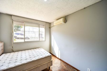 Quarto de apartamento à venda com 1 quarto, 40m² em Parque Santa Fé, Porto Alegre