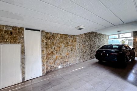 Casa para alugar com 300m², 4 quartos e 4 vagas Casa para alugar com 300m², 4 quartos e 4 vagasGaragem