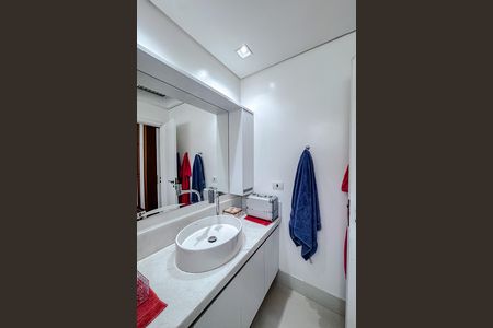 Casa para alugar com 300m², 4 quartos e 4 vagas Casa para alugar com 300m², 4 quartos e 4 vagasBanheiro da Suíte 2