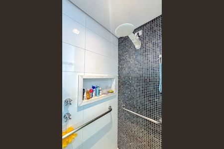 Casa para alugar com 300m², 4 quartos e 4 vagas Casa para alugar com 300m², 4 quartos e 4 vagasBanheiro da Suíte