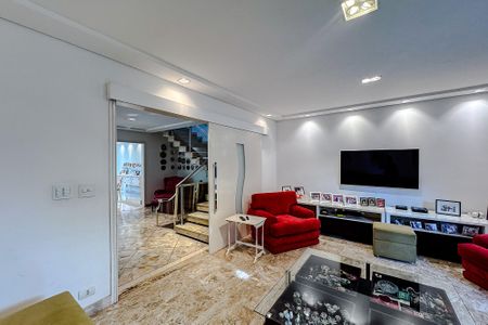 Casa para alugar com 300m², 4 quartos e 4 vagas Casa para alugar com 300m², 4 quartos e 4 vagasSala