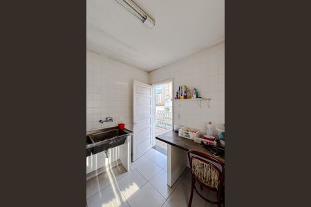 Casa para alugar com 300m², 4 quartos e 4 vagas Casa para alugar com 300m², 4 quartos e 4 vagasÁrea de Serviço