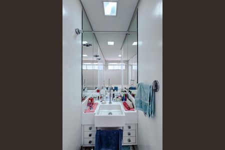 Casa para alugar com 300m², 4 quartos e 4 vagas Casa para alugar com 300m², 4 quartos e 4 vagasBanheiro