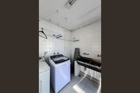 Casa para alugar com 300m², 4 quartos e 4 vagas Casa para alugar com 300m², 4 quartos e 4 vagasÁrea de Serviço