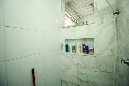 Apartamento à venda com 44m², 2 quartos e sem vaga Apartamento à venda com 44m², 2 quartos e sem vagaBanheiro