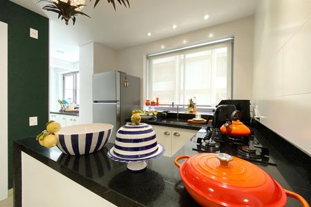 Apartamento à venda com 111m², 2 quartos e 3 vagas Apartamento à venda com 111m², 2 quartos e 3 vagasCozinha