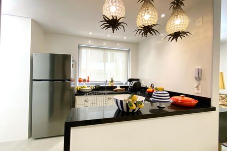 Apartamento à venda com 111m², 2 quartos e 3 vagas Apartamento à venda com 111m², 2 quartos e 3 vagasCozinha