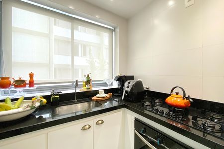 Apartamento à venda com 111m², 2 quartos e 3 vagas Apartamento à venda com 111m², 2 quartos e 3 vagasCozinha
