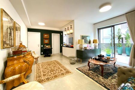 Apartamento à venda com 111m², 2 quartos e 3 vagas Apartamento à venda com 111m², 2 quartos e 3 vagasSala
