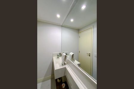 Apartamento à venda com 133m², 3 quartos e 3 vagas Apartamento à venda com 133m², 3 quartos e 3 vagasLavabo