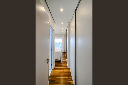 Apartamento à venda com 133m², 3 quartos e 3 vagas Apartamento à venda com 133m², 3 quartos e 3 vagasQuarto 3 - Suíte