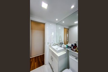 Apartamento à venda com 133m², 3 quartos e 3 vagas Apartamento à venda com 133m², 3 quartos e 3 vagasBanheiro da Suíte