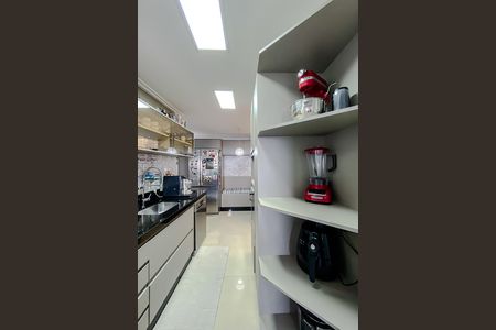 Apartamento à venda com 133m², 3 quartos e 3 vagas Apartamento à venda com 133m², 3 quartos e 3 vagasCozinha