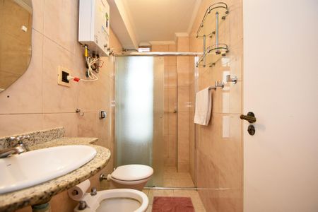 Apartamento à venda com 82m², 2 quartos e 1 vaga Apartamento à venda com 82m², 2 quartos e 1 vagabanheiro corredor
