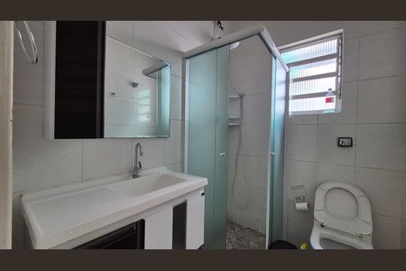 Casa à venda com 123m², 2 quartos e 2 vagas Casa à venda com 123m², 2 quartos e 2 vagasBanheiro