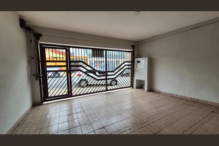 Garagem  de casa à venda com 2 quartos, 123m² em Jardim Santo Alberto, Santo André