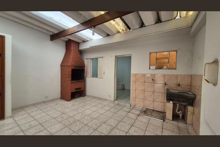 Casa à venda com 123m², 2 quartos e 2 vagas Casa à venda com 123m², 2 quartos e 2 vagasÁrea externa