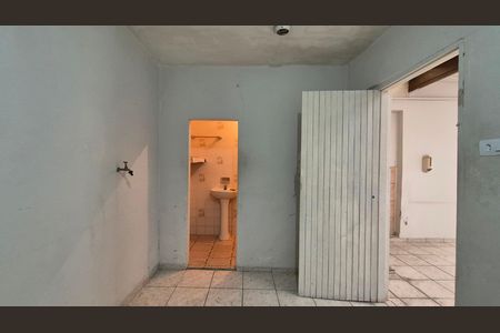Quarto de serviço  de casa à venda com 2 quartos, 123m² em Jardim Santo Alberto, Santo André