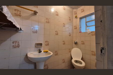 Casa à venda com 123m², 2 quartos e 2 vagas Casa à venda com 123m², 2 quartos e 2 vagasBanheiro