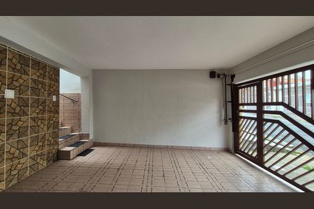 Casa à venda com 123m², 2 quartos e 2 vagas Casa à venda com 123m², 2 quartos e 2 vagasGaragem