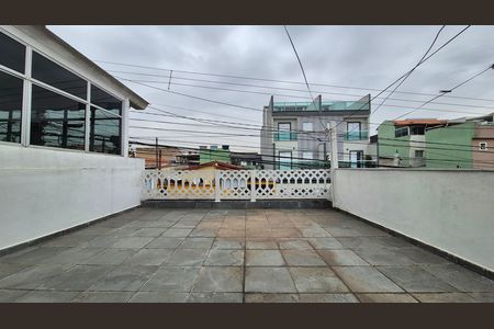 Casa à venda com 123m², 2 quartos e 2 vagas Casa à venda com 123m², 2 quartos e 2 vagasÁrea externa