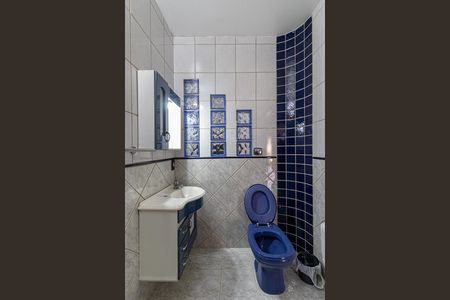 Casa para alugar com 241m², 3 quartos e 4 vagas Casa para alugar com 241m², 3 quartos e 4 vagasBanheiro Suíte