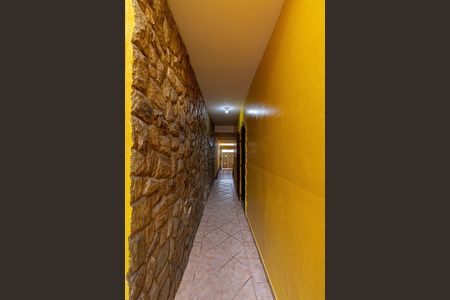 Casa para alugar com 241m², 3 quartos e 4 vagas Casa para alugar com 241m², 3 quartos e 4 vagasCorredor